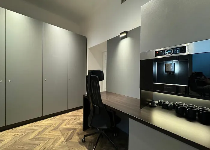 Deluxe Apartment